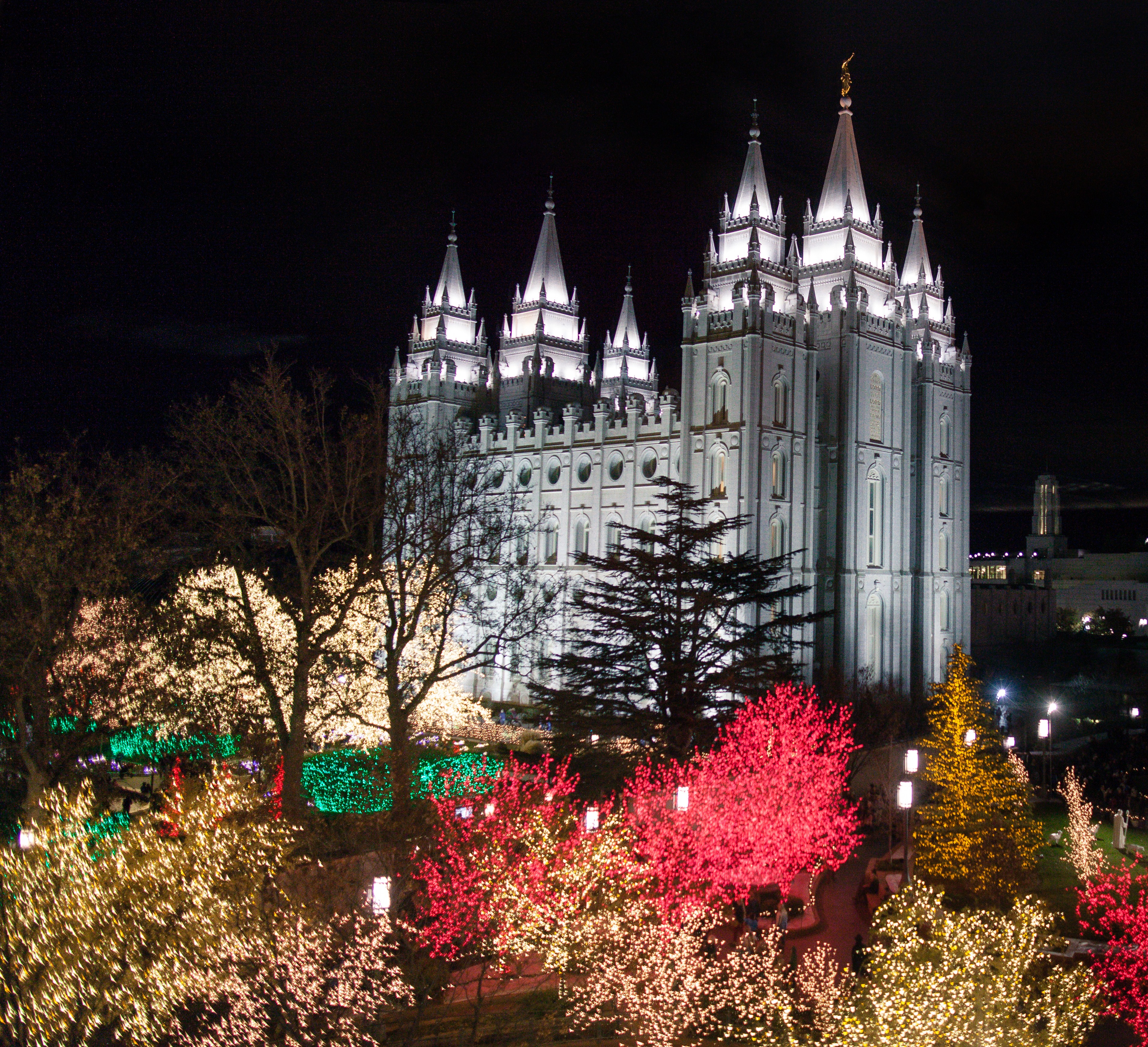 Temple Square lights1 2014